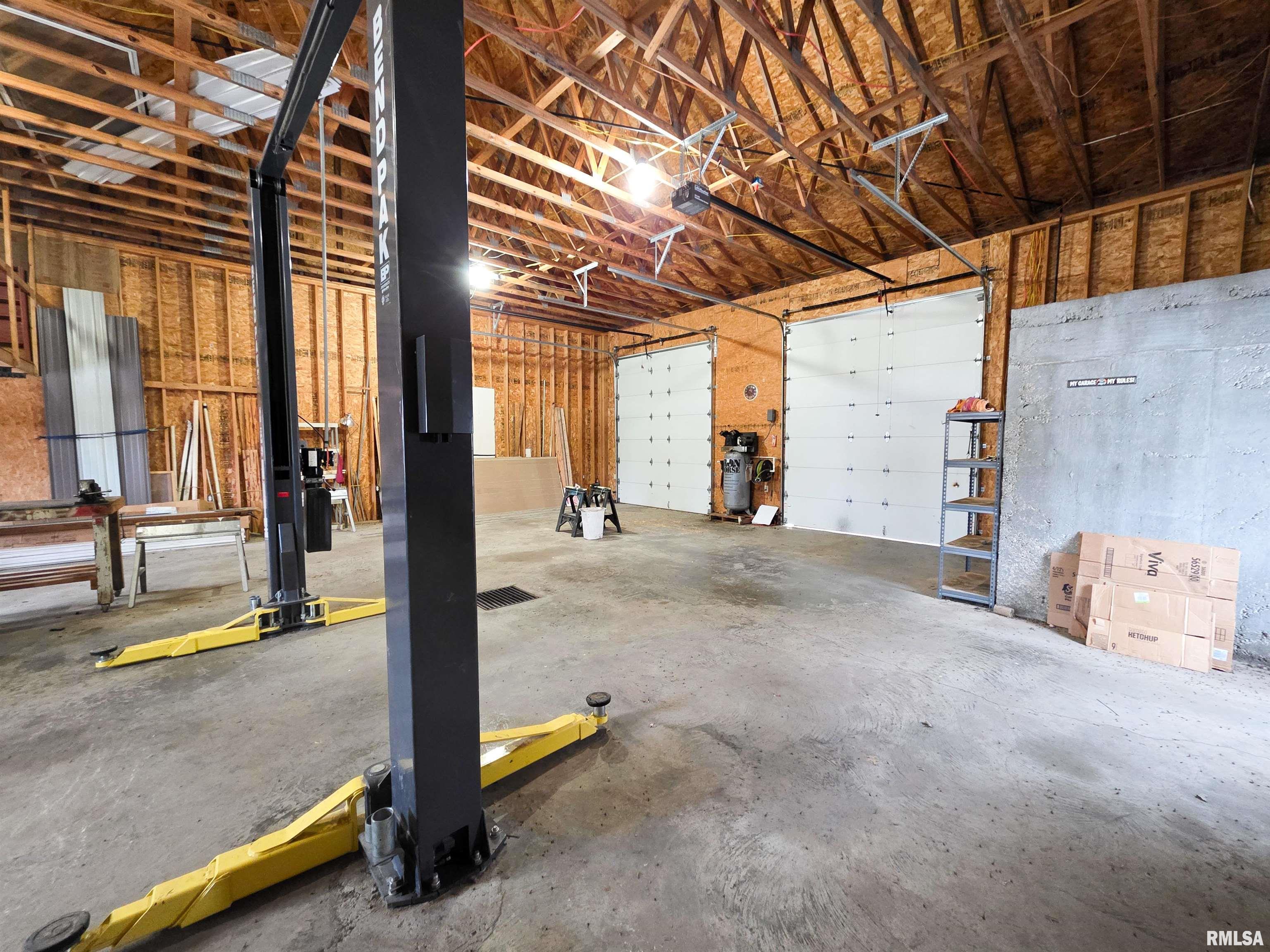 103 Watkins Street Cisne, IL 62823 - Photo 5 of 85