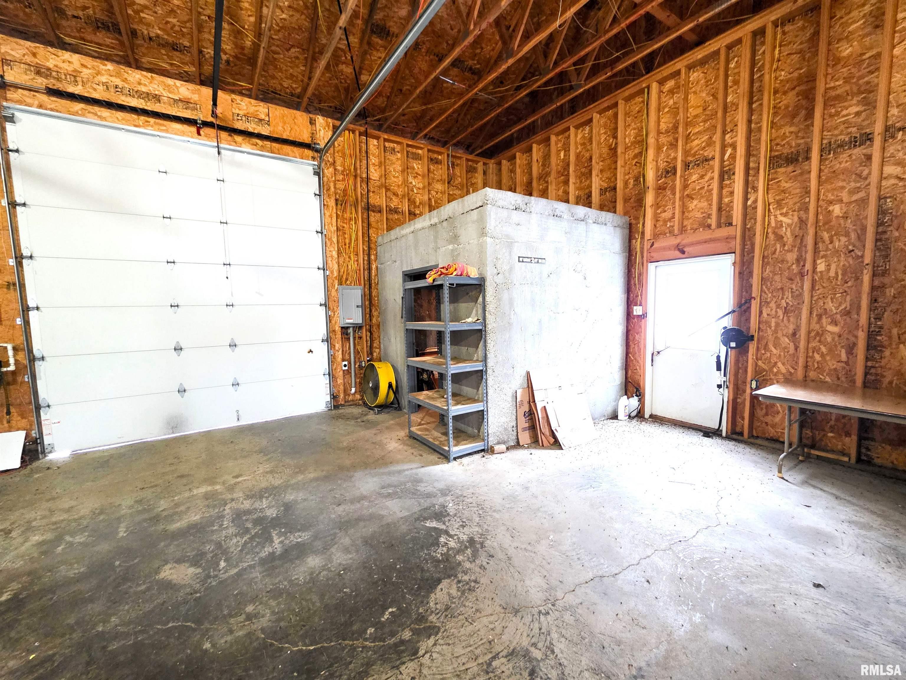 103 Watkins Street Cisne, IL 62823 - Photo 10 of 85