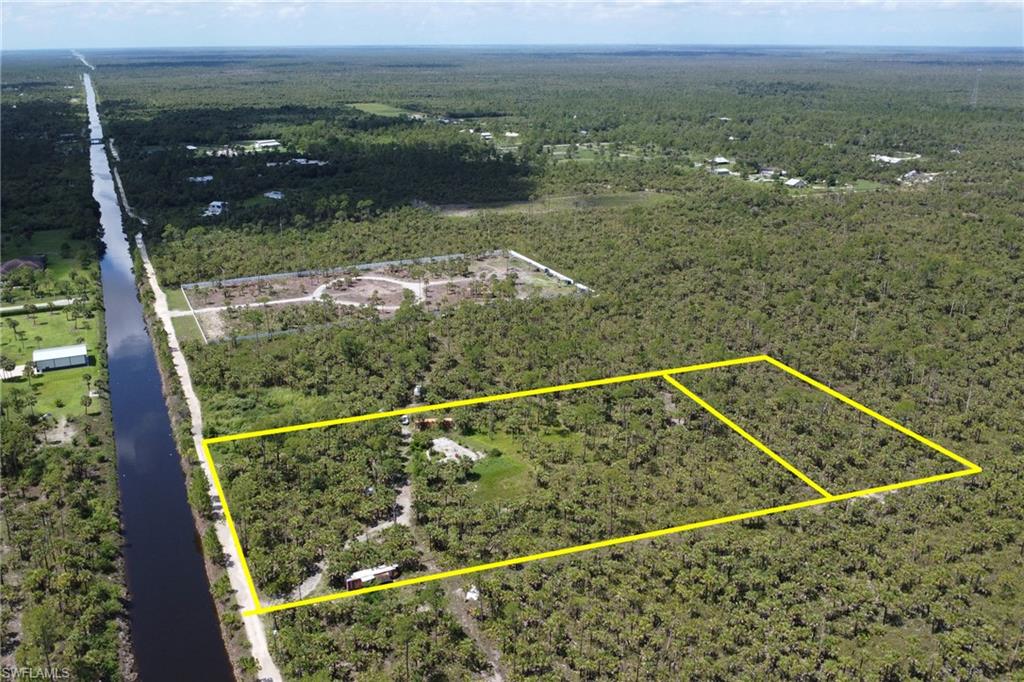 2311 Woodland Estates Road Naples, FL 34117 - Photo 3 of 5