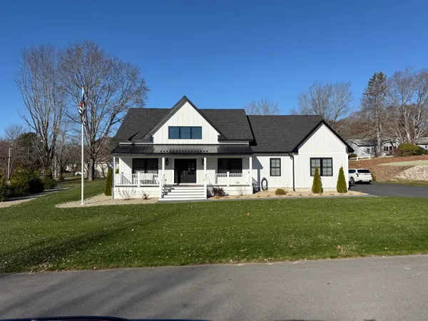 $1,250,000 | 1 Tide Water Drive, Biddeford, ME 04005