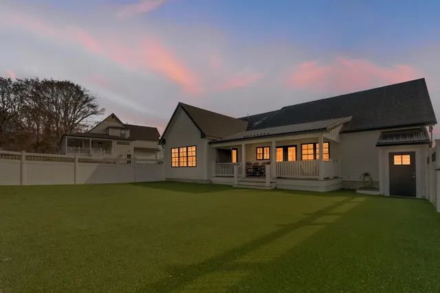 $1,250,000 | 1 Tide Water Drive, Biddeford, ME 04005