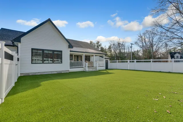 $1,250,000 | 1 Tide Water Drive, Biddeford, ME 04005