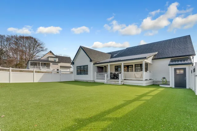 $1,250,000 | 1 Tide Water Drive, Biddeford, ME 04005