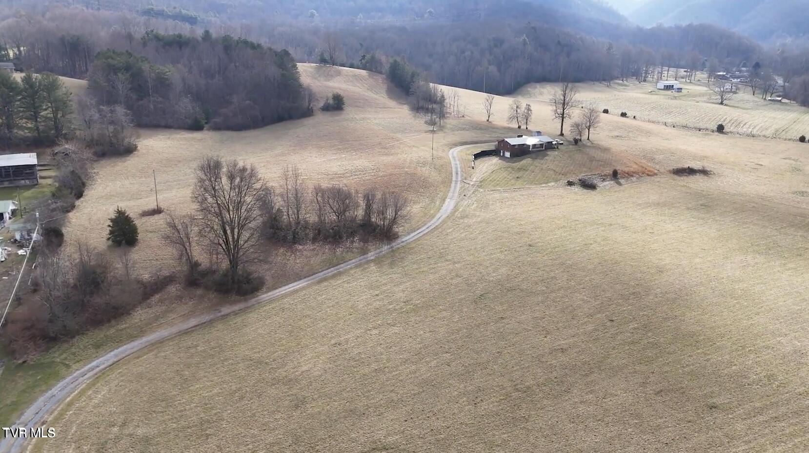 2517 Sinking Creek Road Johnson City, TN 37604 - Photo 73 of 86 40
