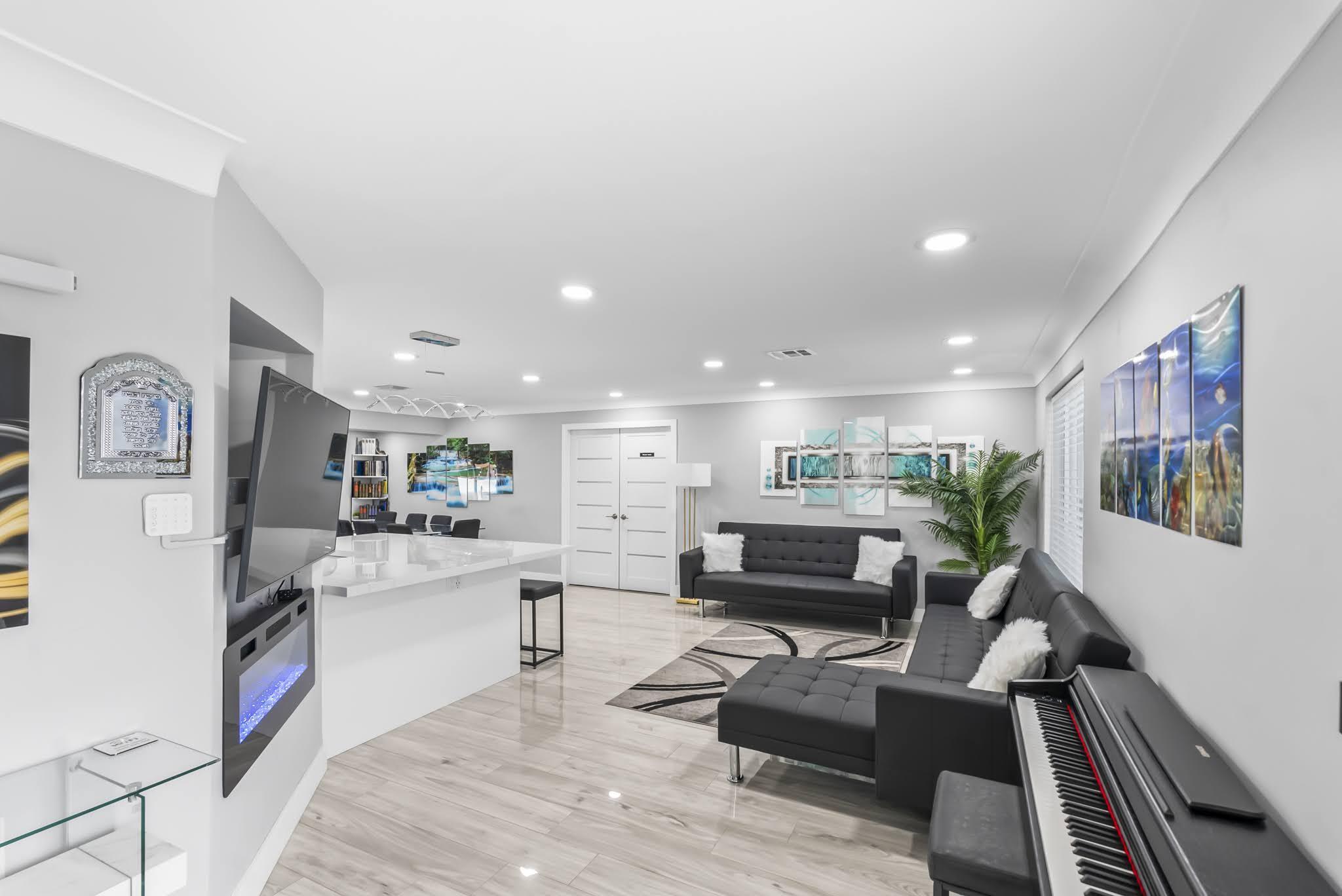 4990 Northwest 2nd Court Boca Raton, FL 33431 - Photo 2 of 41 DSC08960