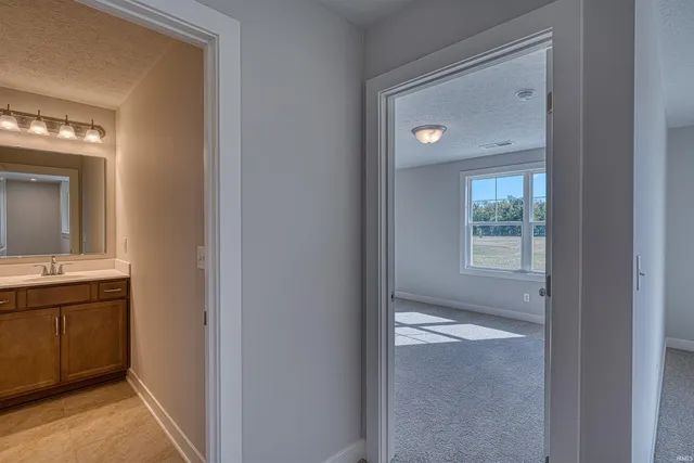 $374,800 | 5122 Goldfinch Drive, Evansville, IN 47725