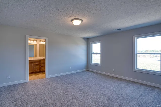 $374,800 | 5122 Goldfinch Drive, Evansville, IN 47725