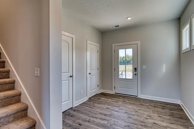 $374,800 | 5122 Goldfinch Drive, Evansville, IN 47725