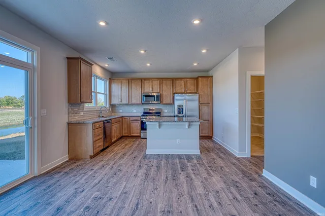 $374,800 | 5122 Goldfinch Drive, Evansville, IN 47725