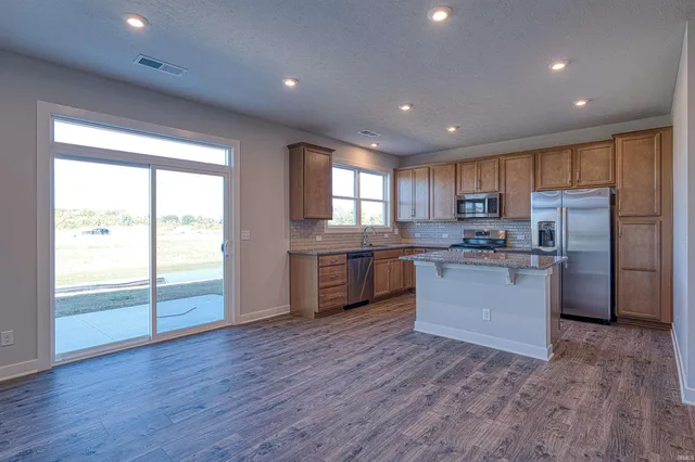 $374,800 | 5122 Goldfinch Drive, Evansville, IN 47725