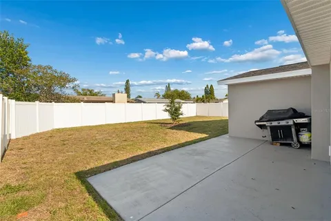 a view of a big room with wooden fence