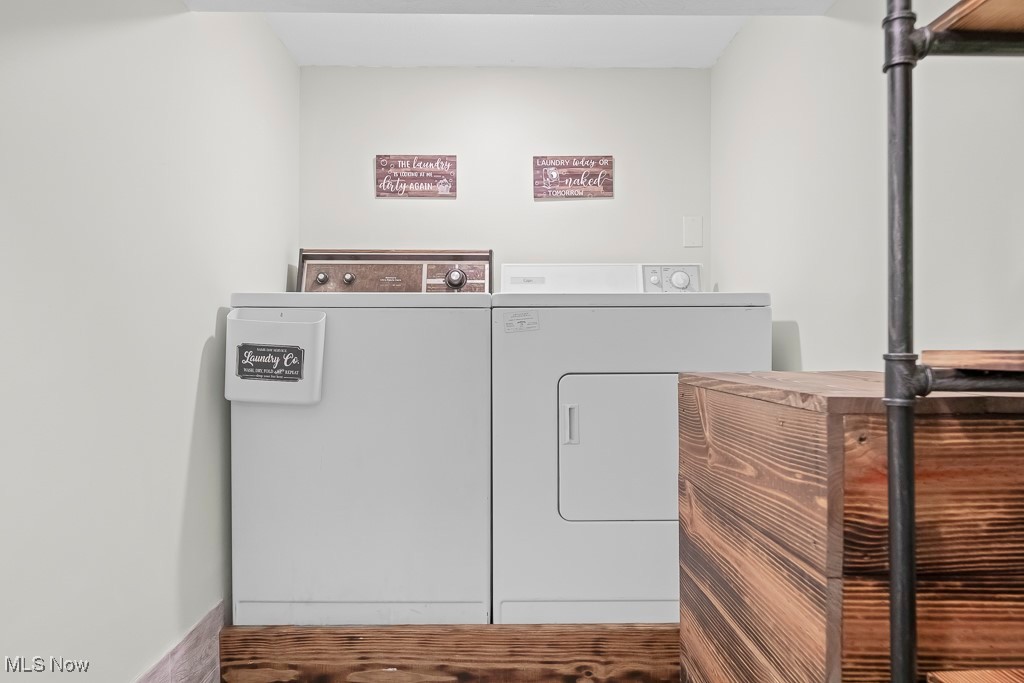 282 Johnson Road Wadsworth, OH 44281 - Photo 29 of 50 Laundry area with washer and dryer