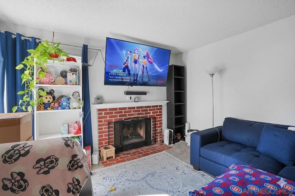 3065 Charwood Court Spring Valley, CA 91978 - Photo 5 of 25