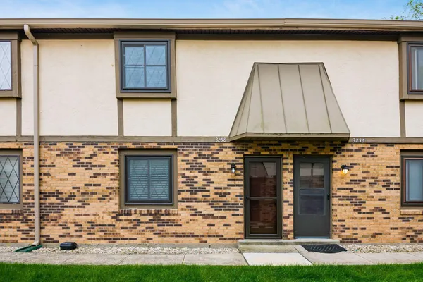 $199,000 | 3258 Summerdale Lane, Unit 41, Columbus, OH 43221