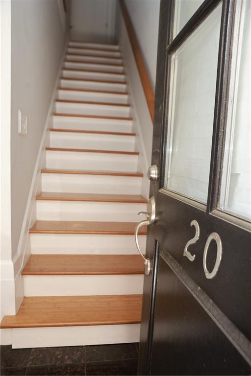 3541 Roswell Road Northeast, Unit 20 Atlanta, GA 30305 - Photo 2 of 72 a view of entryway