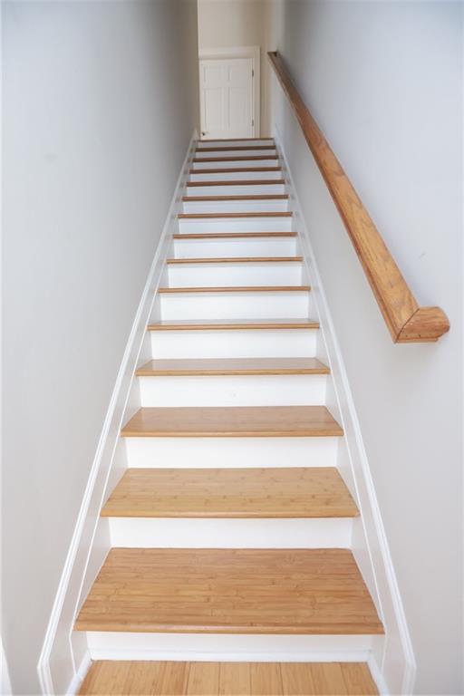 3541 Roswell Road Northeast, Unit 20 Atlanta, GA 30305 - Photo 34 of 72 a view of entryway