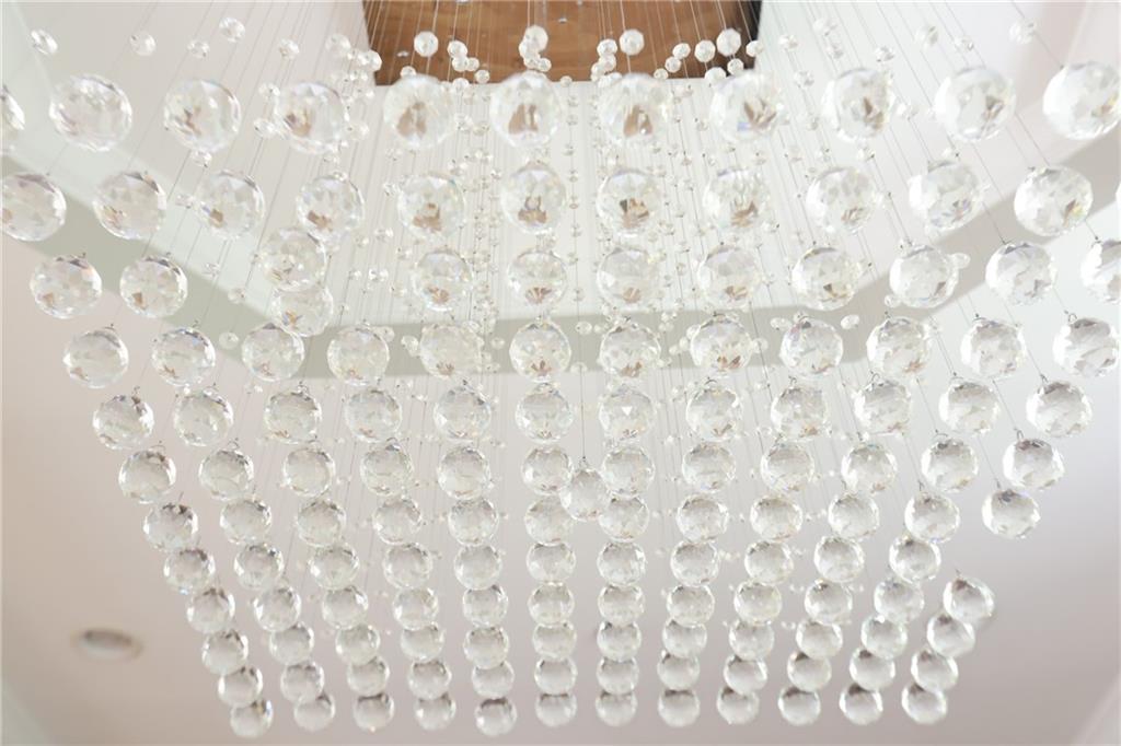 3541 Roswell Road Northeast, Unit 20 Atlanta, GA 30305 - Photo 37 of 72 a bathroom with a shower curtain