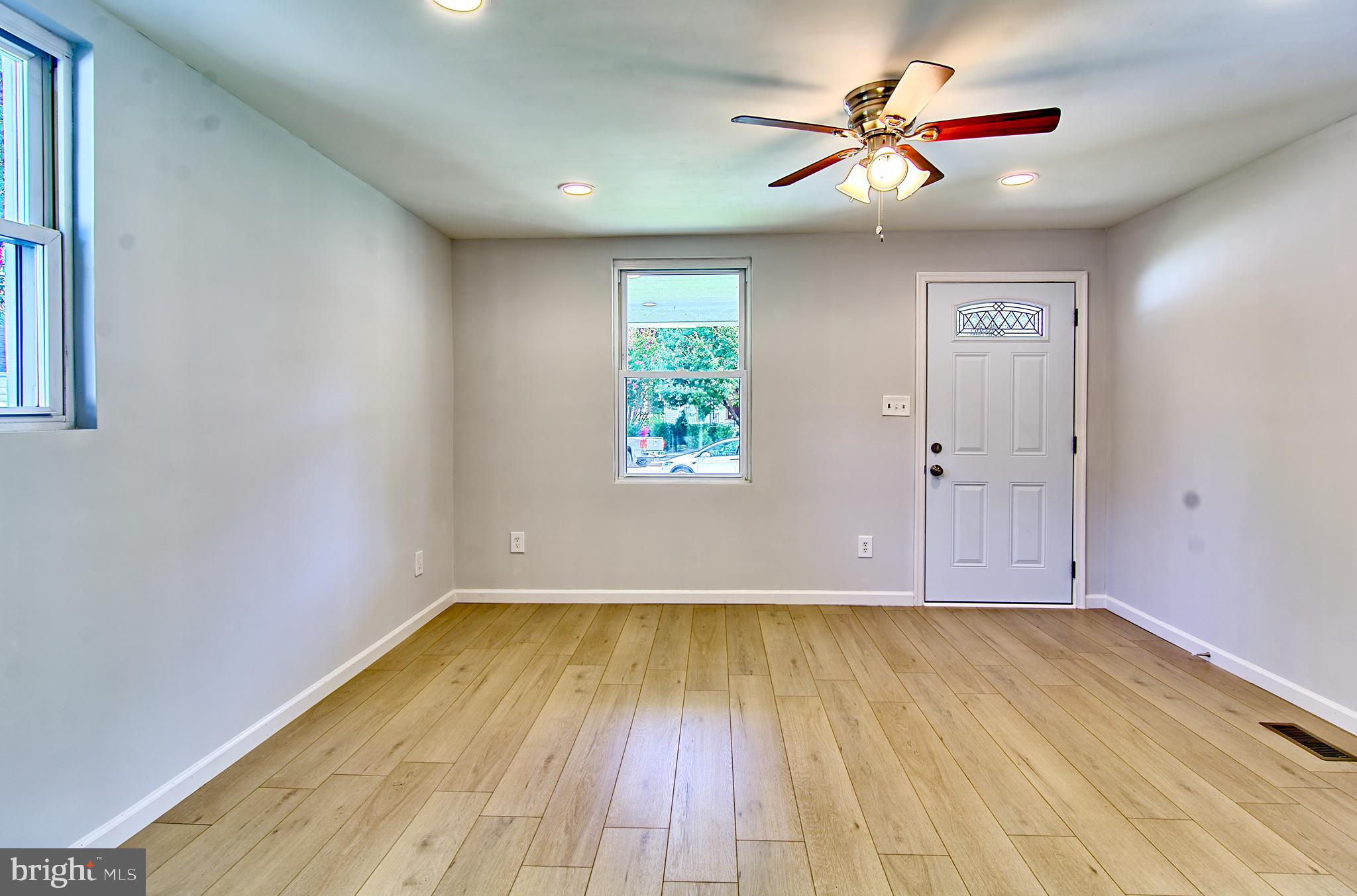 303 Poplar Road Essex, MD 21221 - Photo 5 of 20