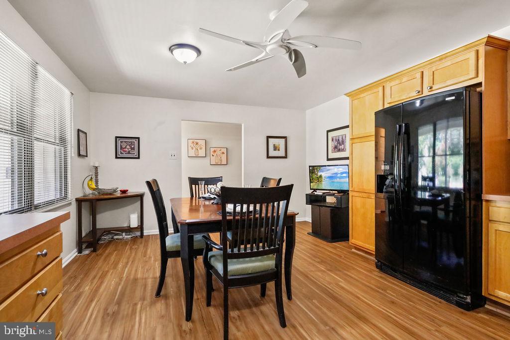 327 Monroe Avenue Cherry Hill, NJ 08002 - Photo 12 of 39 Kitchen