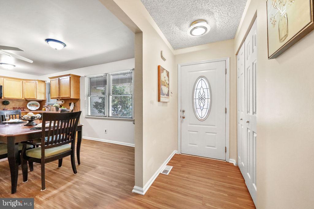 327 Monroe Avenue Cherry Hill, NJ 08002 - Photo 19 of 39 Entry