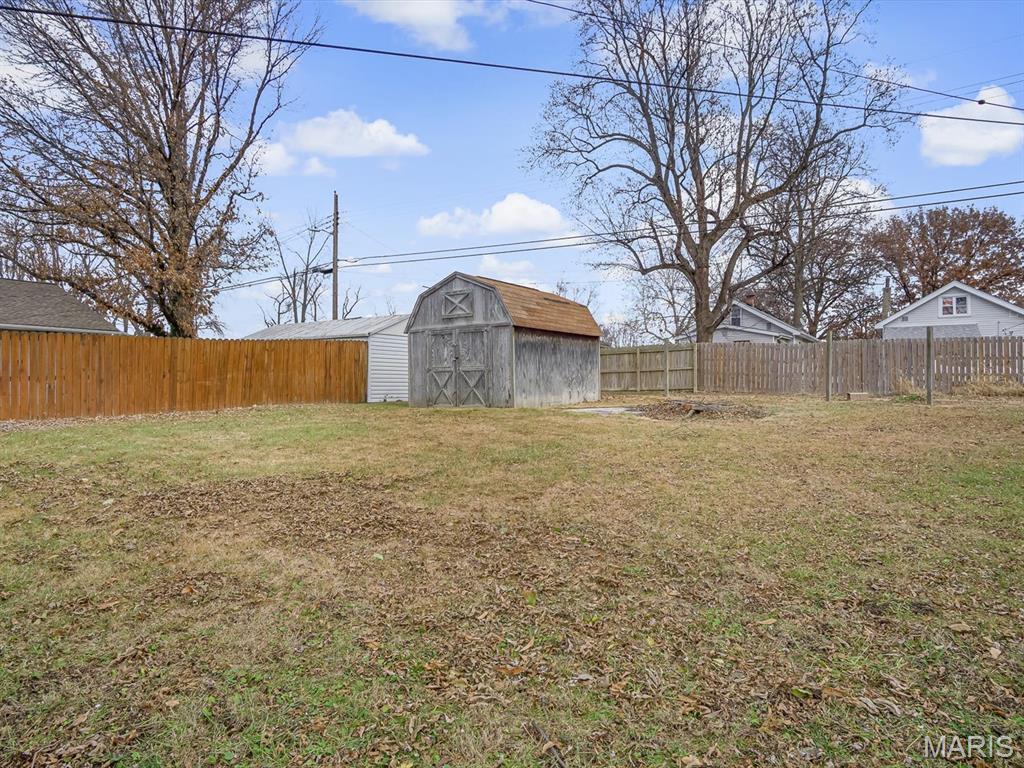 704 Sinclair Avenue South Roxana, IL 62087 - Photo 11 of 12 Gallery Image 11