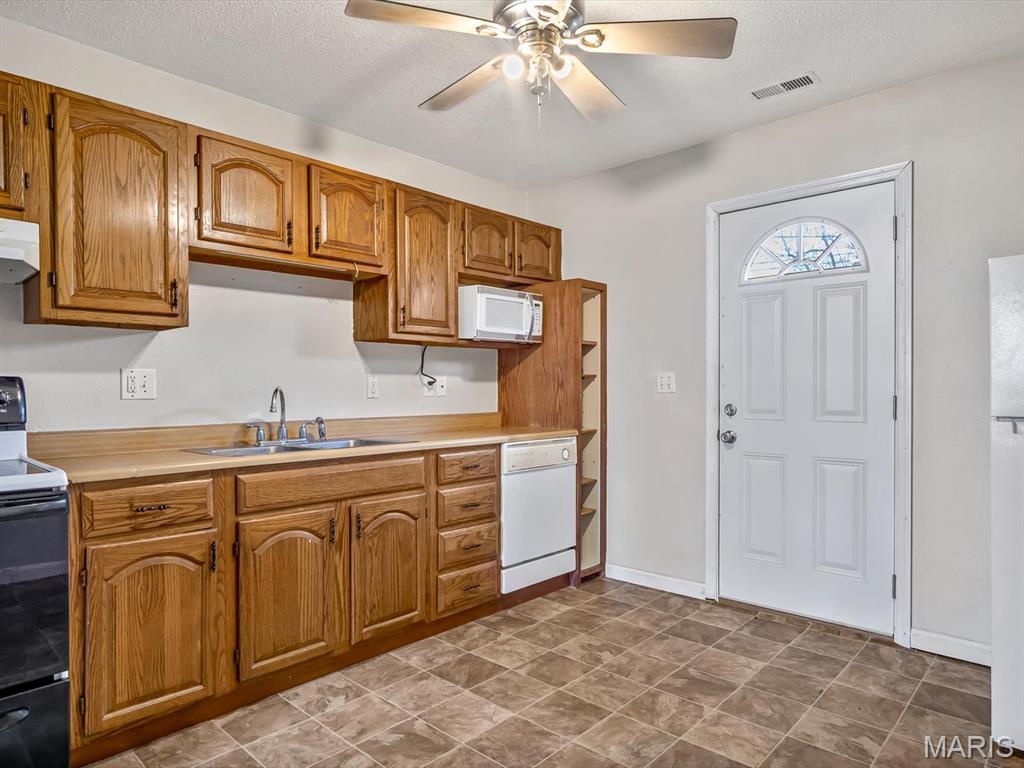 704 Sinclair Avenue South Roxana, IL 62087 - Photo 10 of 12 Gallery Image 10