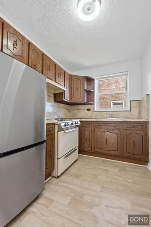 $325,000 | 1350 East 5th Street, Unit 6L | Ocean Parkway