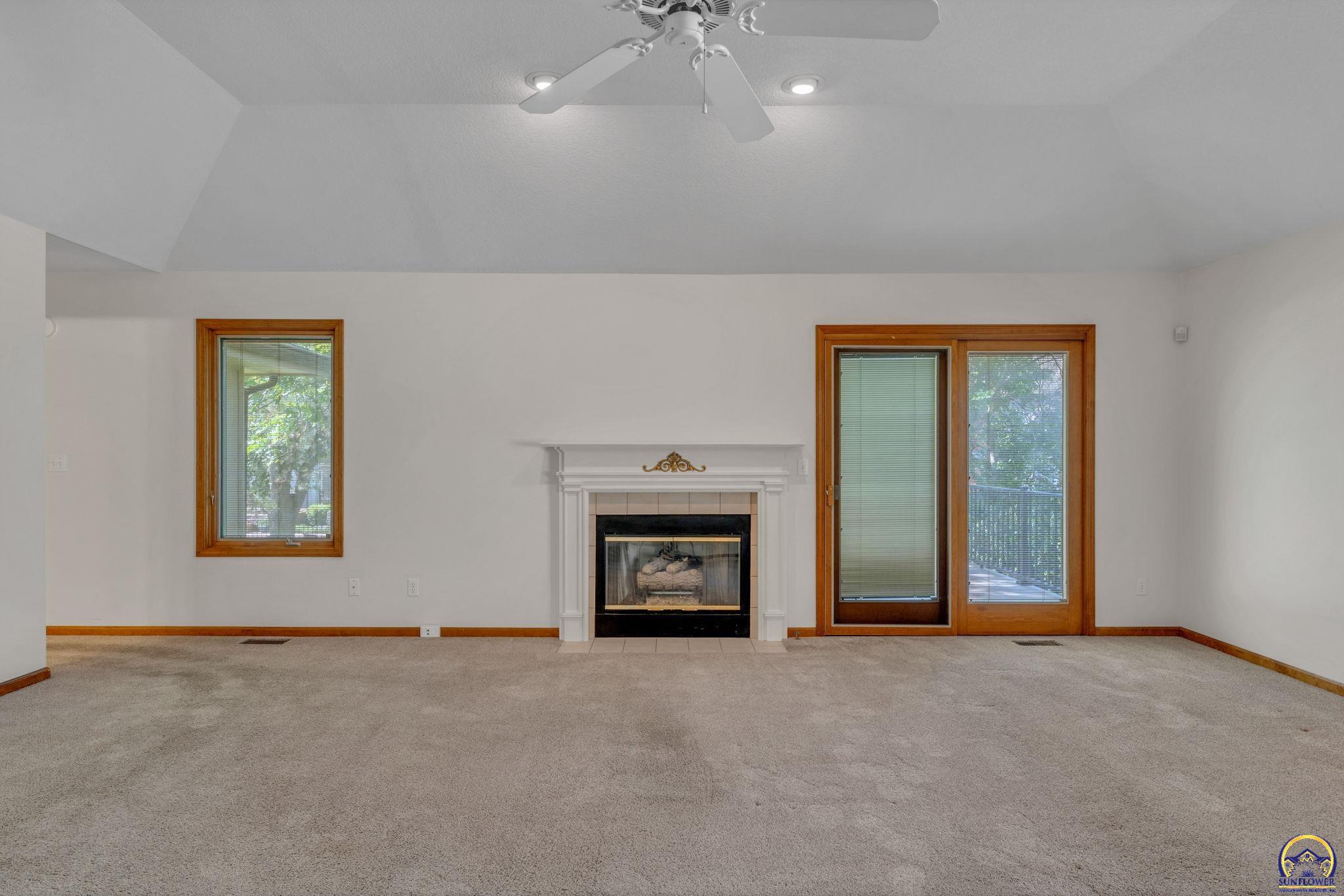5973 Southwest 31st Street Topeka, KS 66614 - Photo 16 of 38