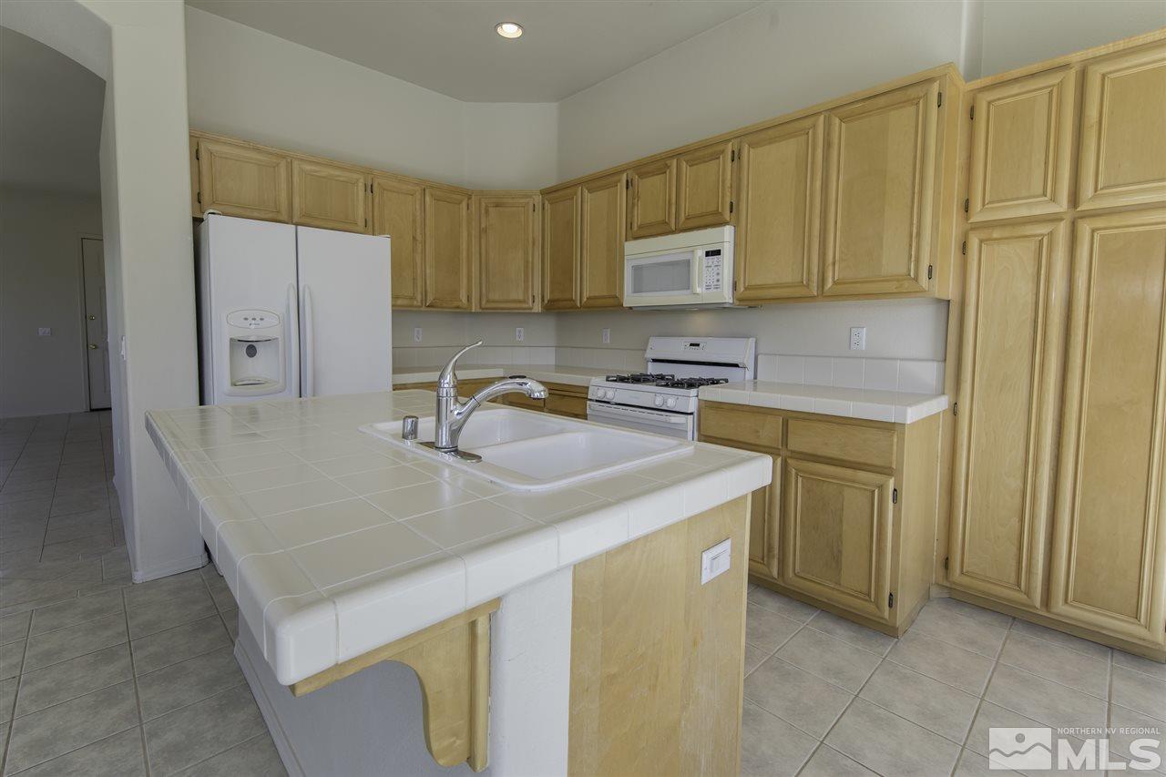 9698 Thunder Mountain Way Reno, NV 89521 - Photo 4 of 25 Photo 4