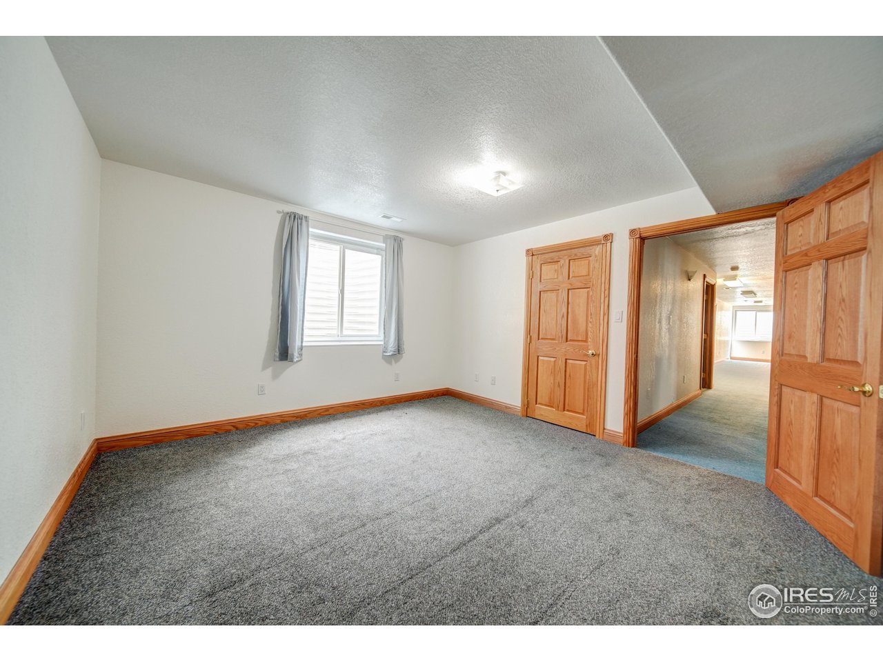 17606 County Road Q Fort Morgan, CO 80701 - Photo 33 of 37 a view of an empty room and a window