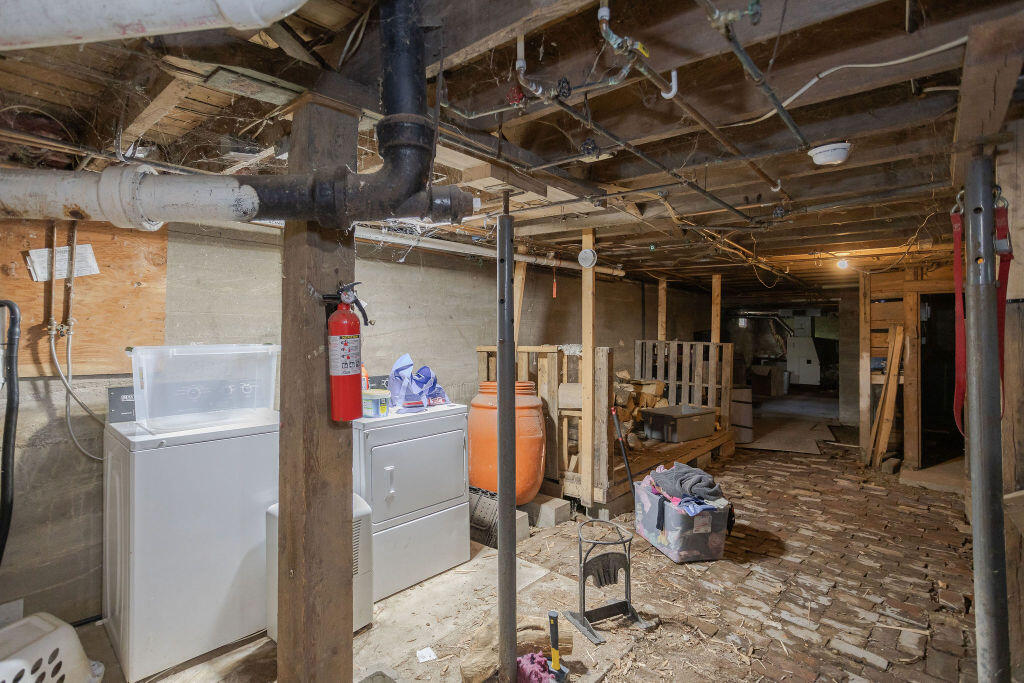 72 Main Street Peru, ME 04290 - Photo 49 of 92 taylor-kaminsky-photo-131