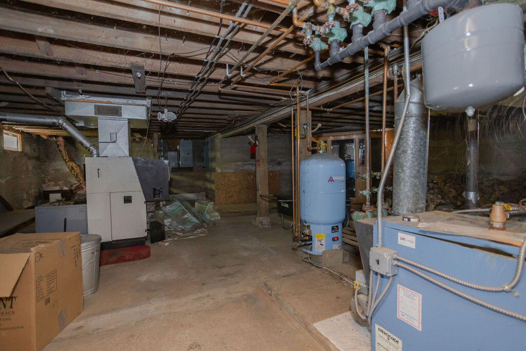 72 Main Street Peru, ME 04290 - Photo 52 of 92 taylor-kaminsky-photo-134