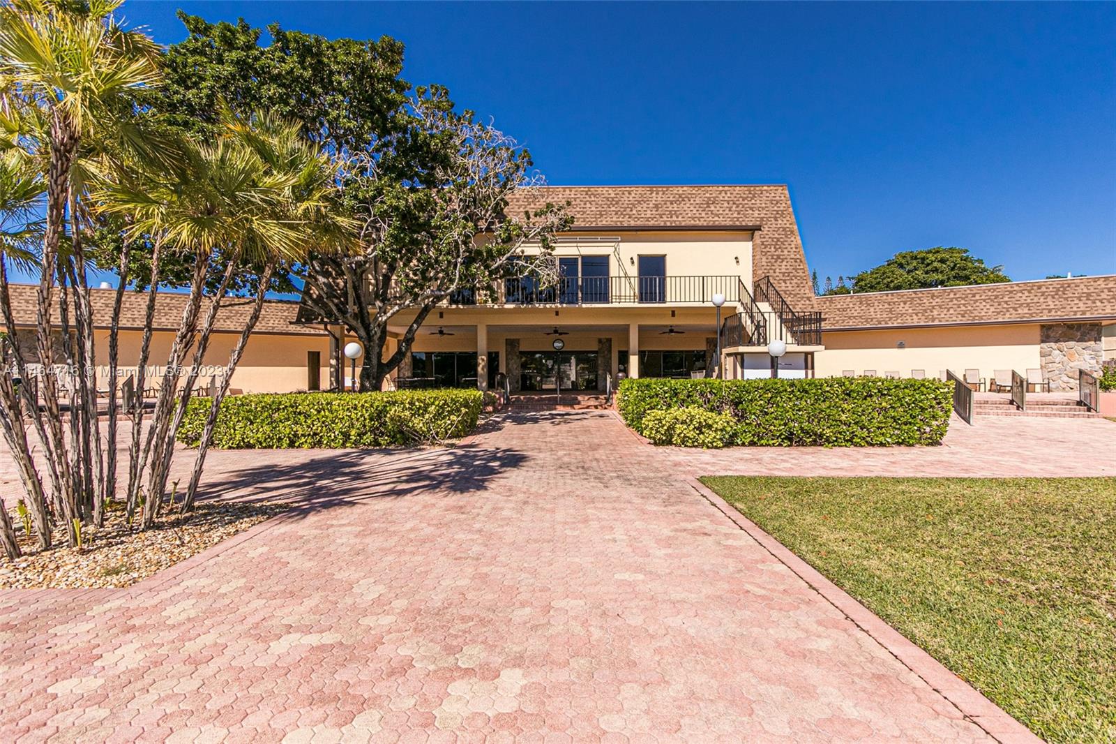 250 Gate Road, Unit 255 Hollywood, FL 33024 - Photo 11 of 43 Gallery Image 11
