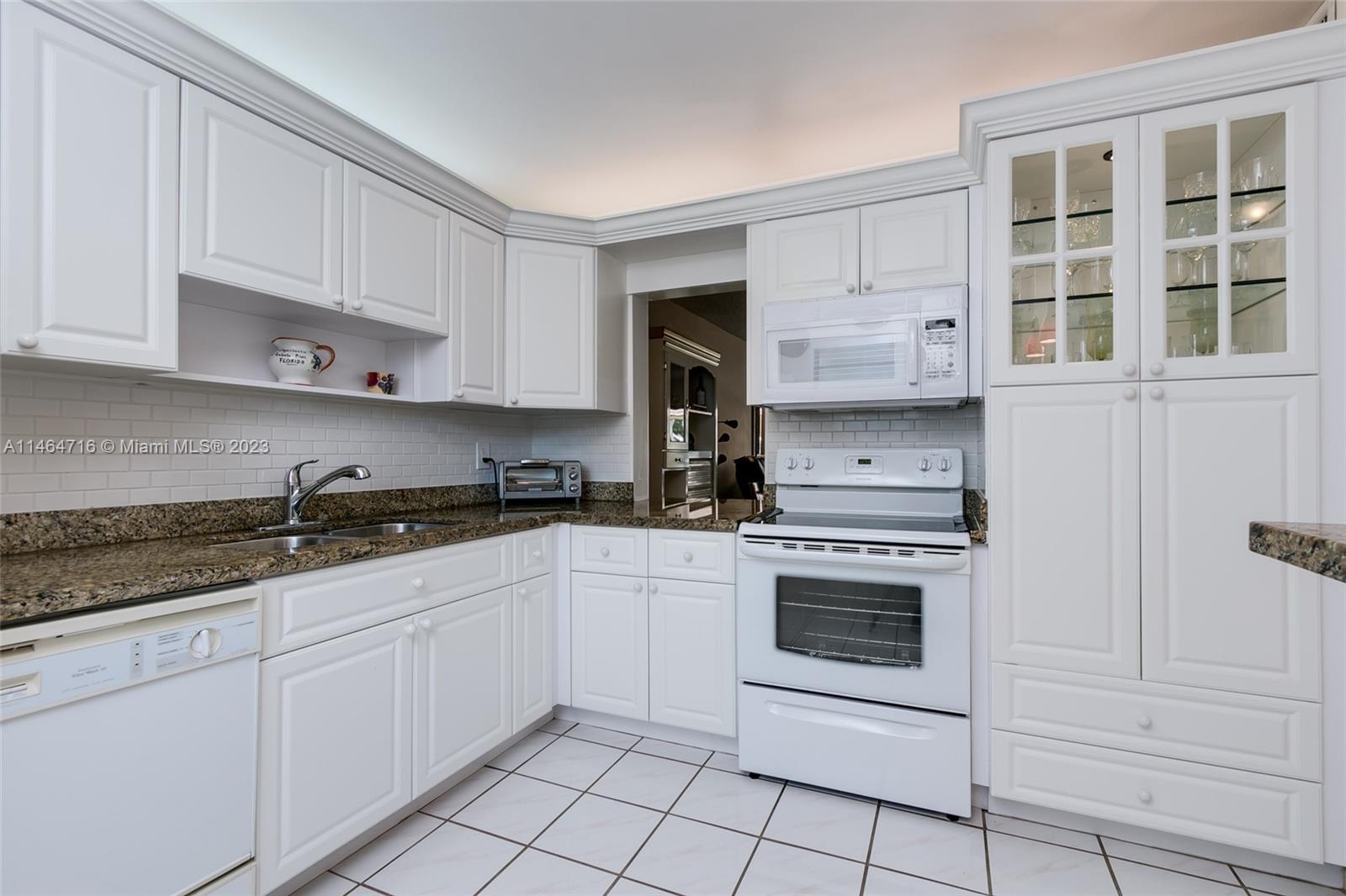 250 Gate Road, Unit 255 Hollywood, FL 33024 - Photo 26 of 43 Gallery Image 26