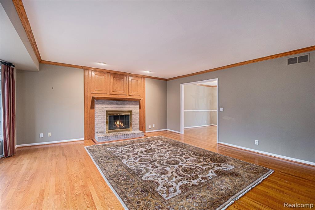 822 Augusta Drive Rochester Hills, MI 48309 - Photo 11 of 35