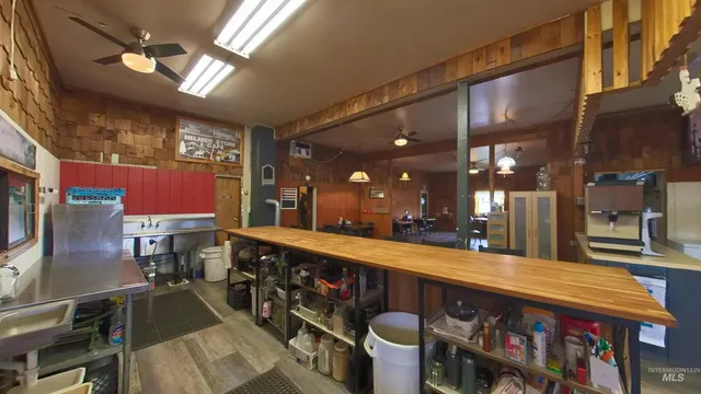 $205,000 | 5588 Highway 8, Deary, ID 83823