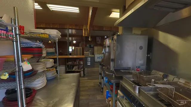 $205,000 | 5588 Highway 8, Deary, ID 83823