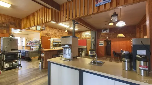 $205,000 | 5588 Highway 8, Deary, ID 83823