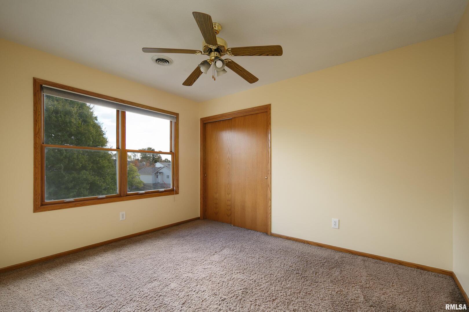 4005 Raleigh Avenue Bettendorf, IA 52722 - Photo 15 of 26