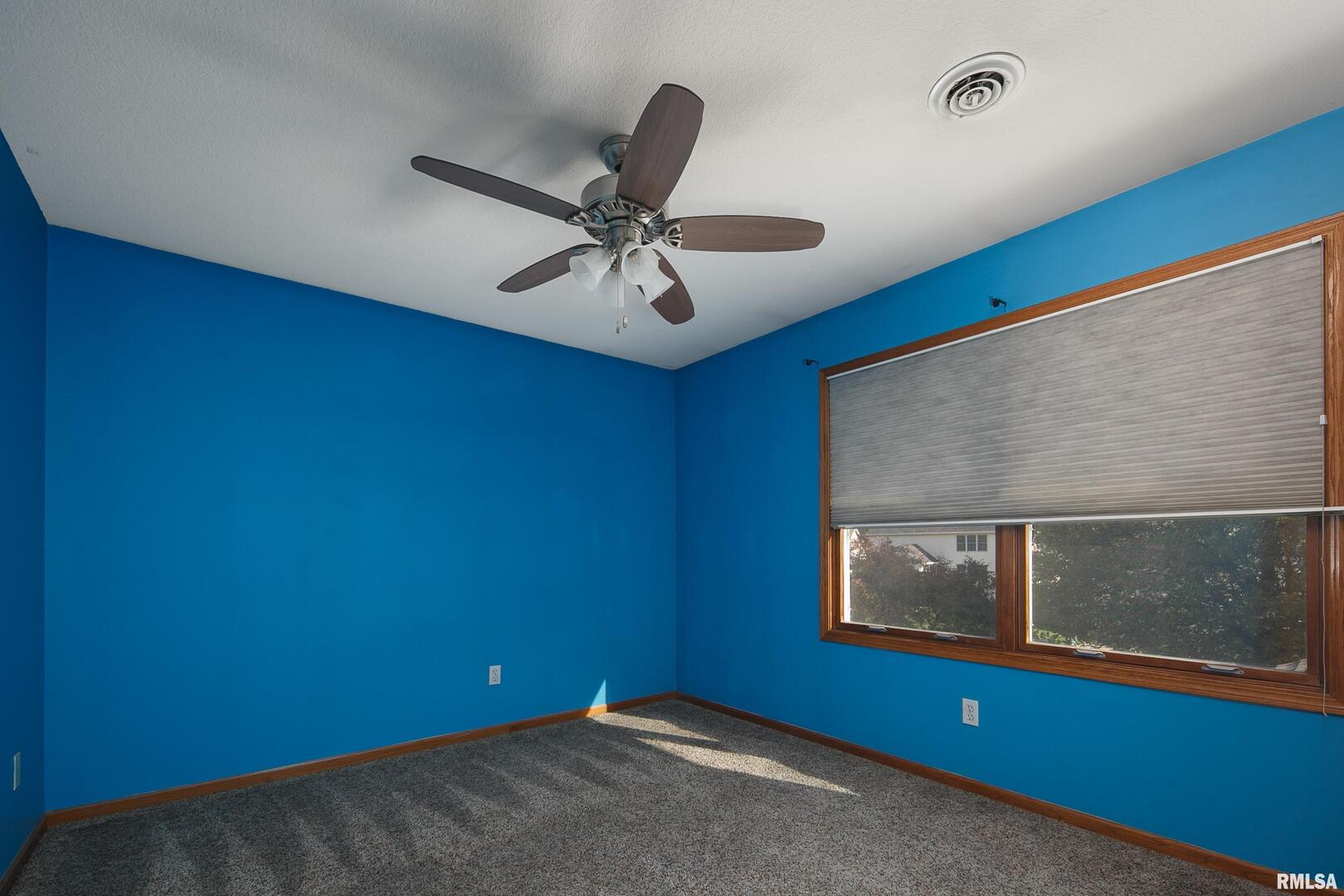 4005 Raleigh Avenue Bettendorf, IA 52722 - Photo 16 of 26