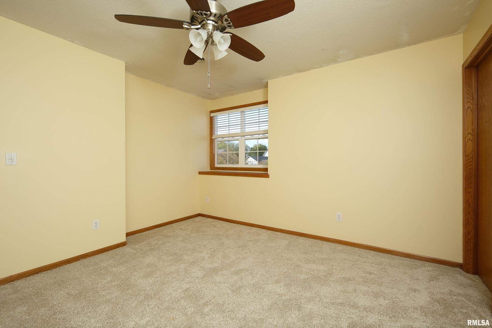 4005 Raleigh Avenue Bettendorf, IA 52722 - Photo 17 of 26