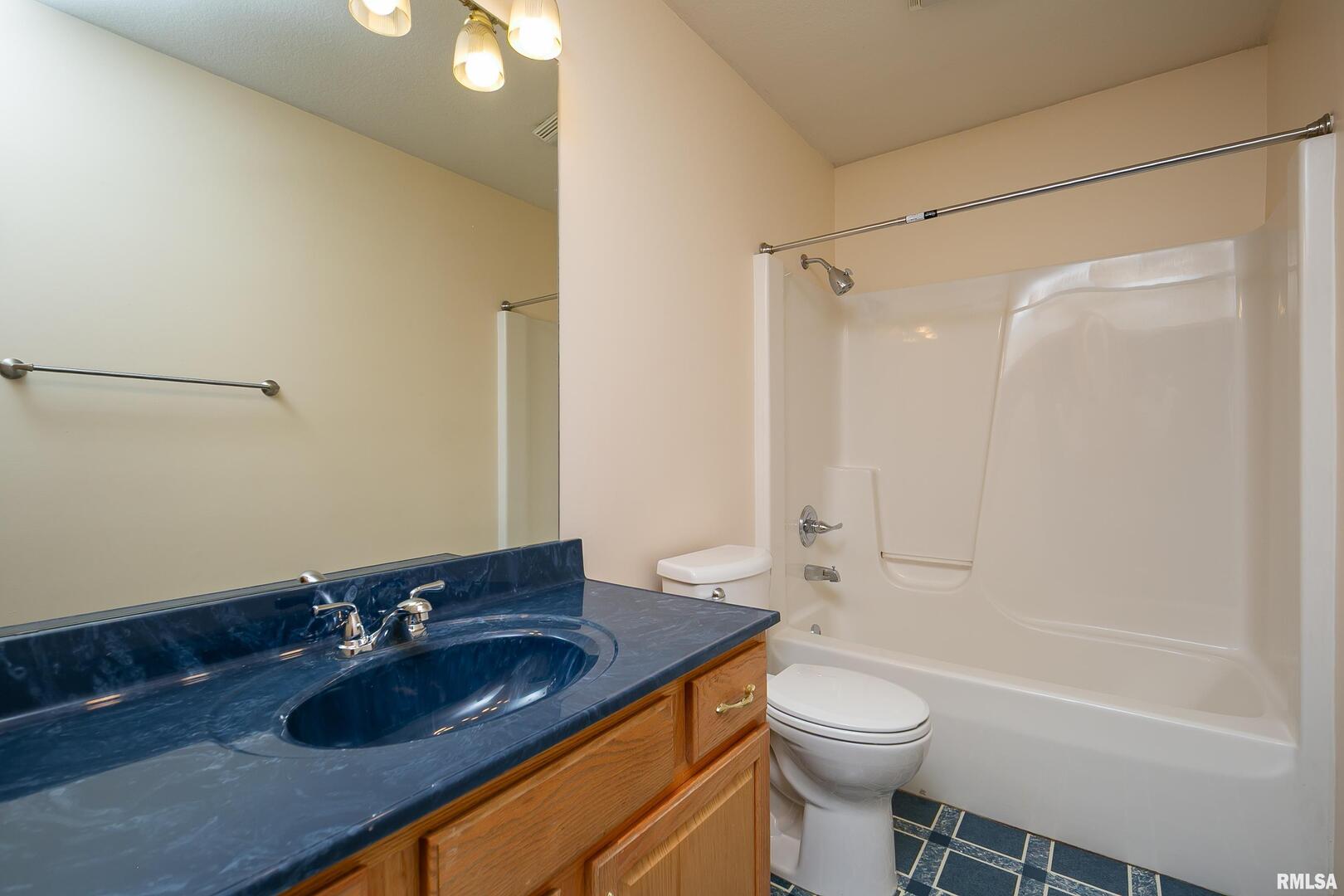 4005 Raleigh Avenue Bettendorf, IA 52722 - Photo 18 of 26