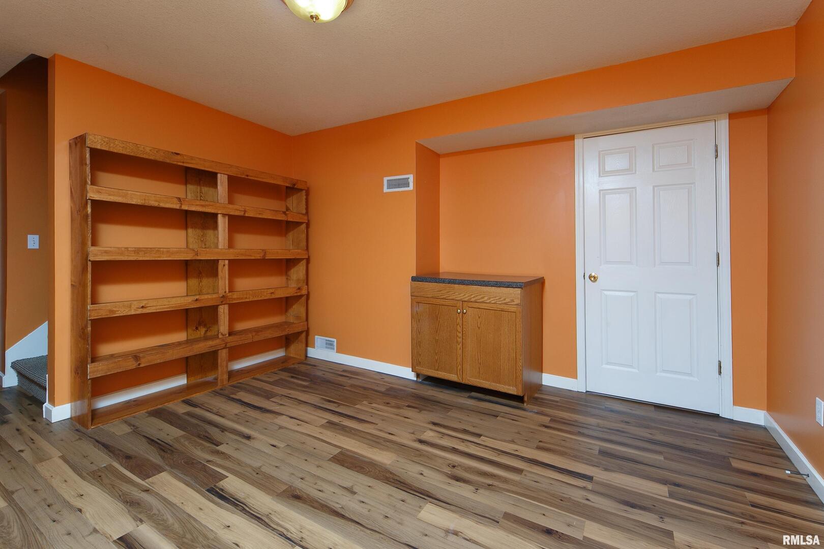 4005 Raleigh Avenue Bettendorf, IA 52722 - Photo 19 of 26