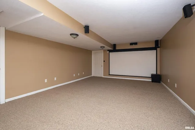 $3,250 | 4005 Raleigh Avenue, Bettendorf, IA 52722