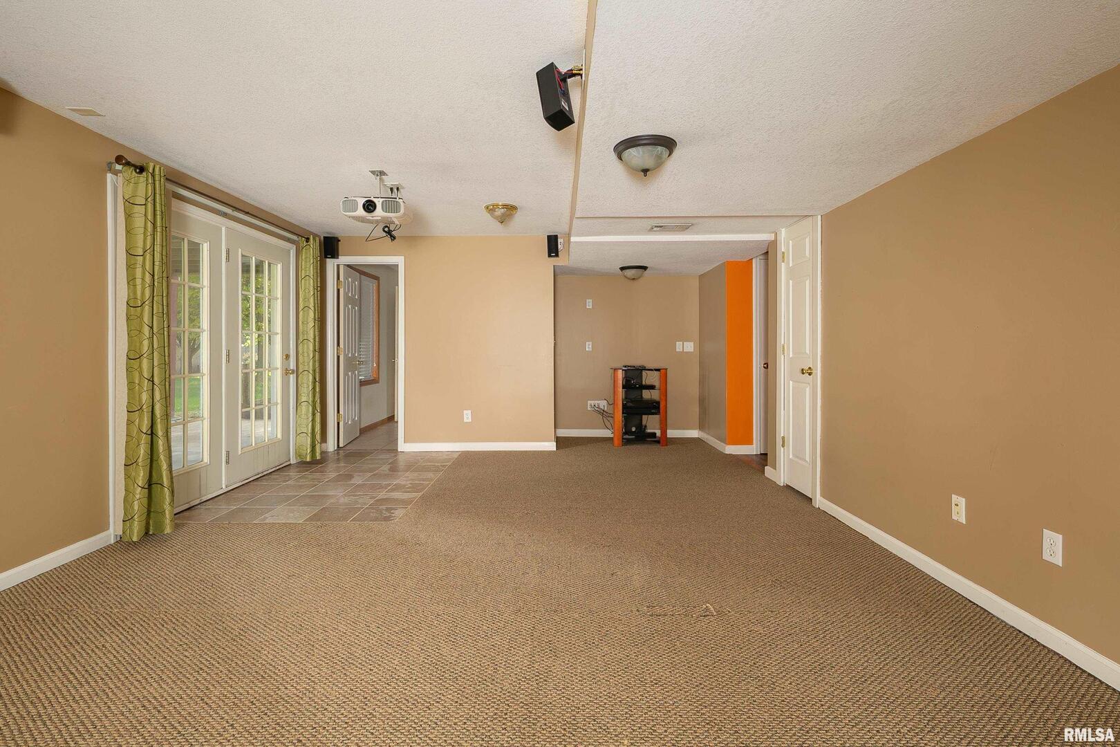 4005 Raleigh Avenue Bettendorf, IA 52722 - Photo 21 of 26