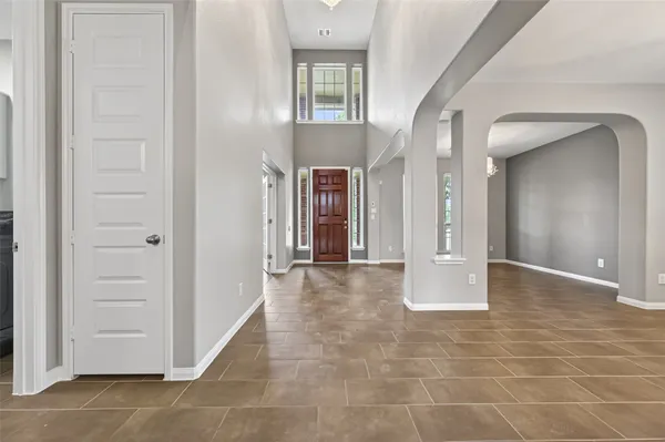 $575,000 | 7003 Bristol Memorial Drive, Spring, TX 77379