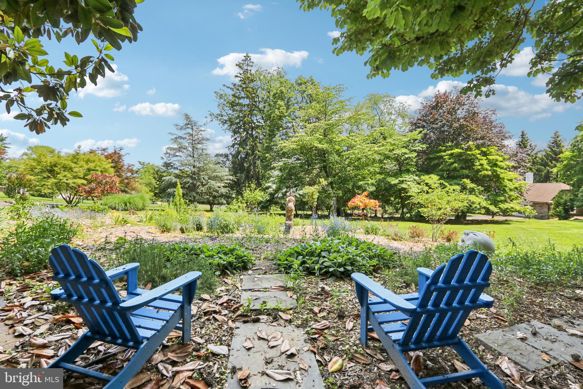 1523 Susquehanna Road Rydal, PA 19046 - Photo 10 of 69 a view of a chairs and table in the patio