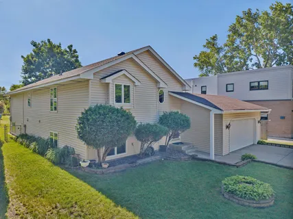$525,000 | 343 Pierce Street Northeast, Minneapolis, MN 55413