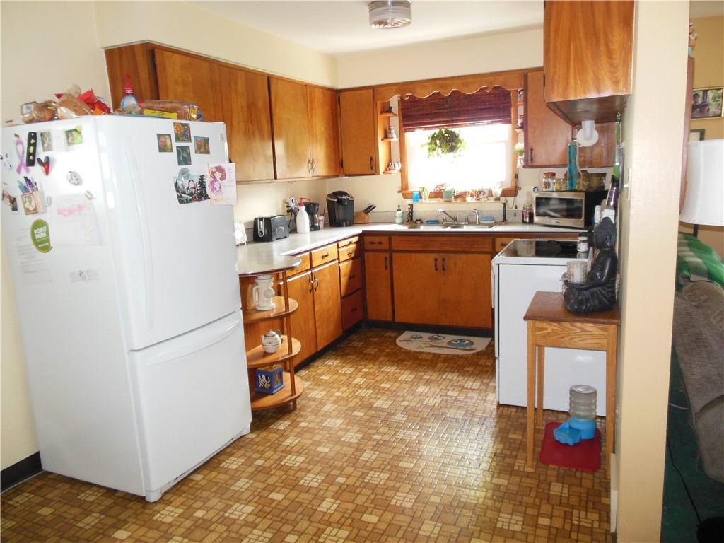 2421 Ruth Street New Castle, PA 16101 - Photo 4 of 7 Kitchen