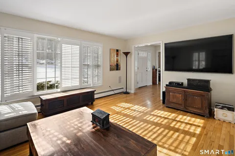 $1,095,000 | 12 Godfrey Road West, Weston, CT 06883